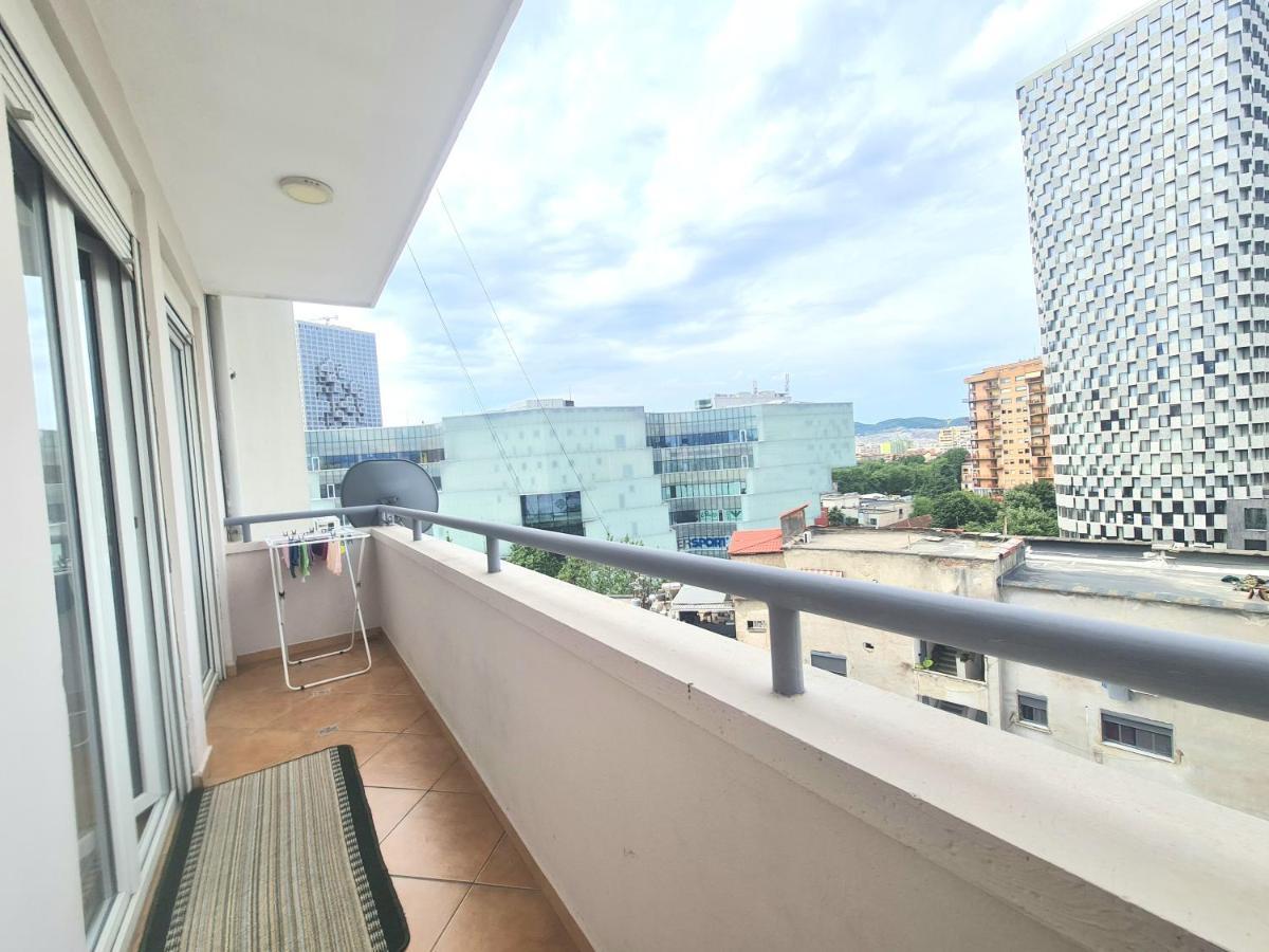 Sandra'S Apartment In Tirana Center 外观 照片